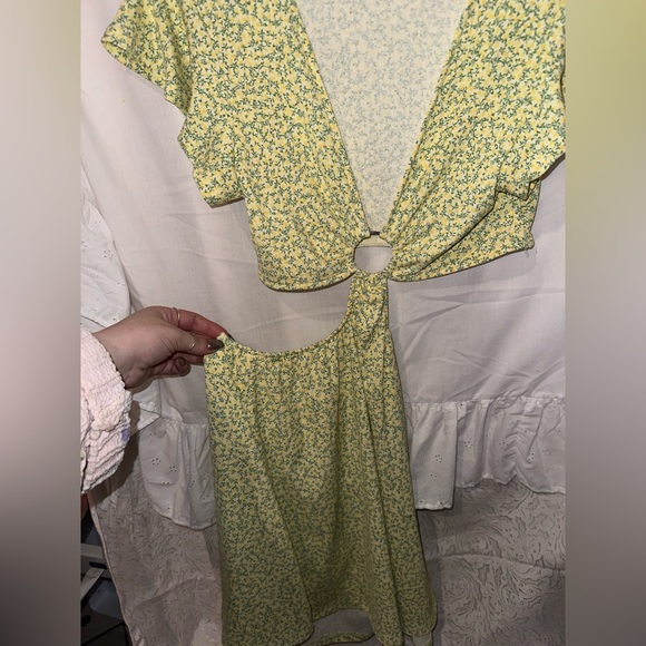 Yellow Floral Dress - Picture 4 of 6